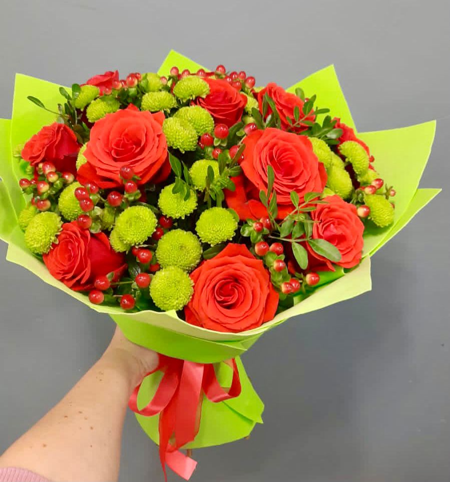 Букет цветов из: Хризантемы и Розы в Ипатово