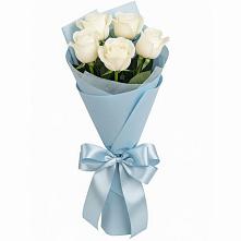 Букет 5 Белых роз Проуд в Ипатово