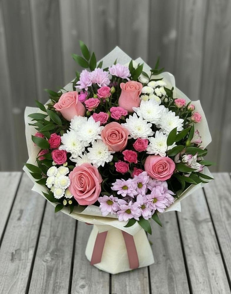Букет цветов из: Альстромерии, Гвоздики, Розы и Хризантемы в Ипатово