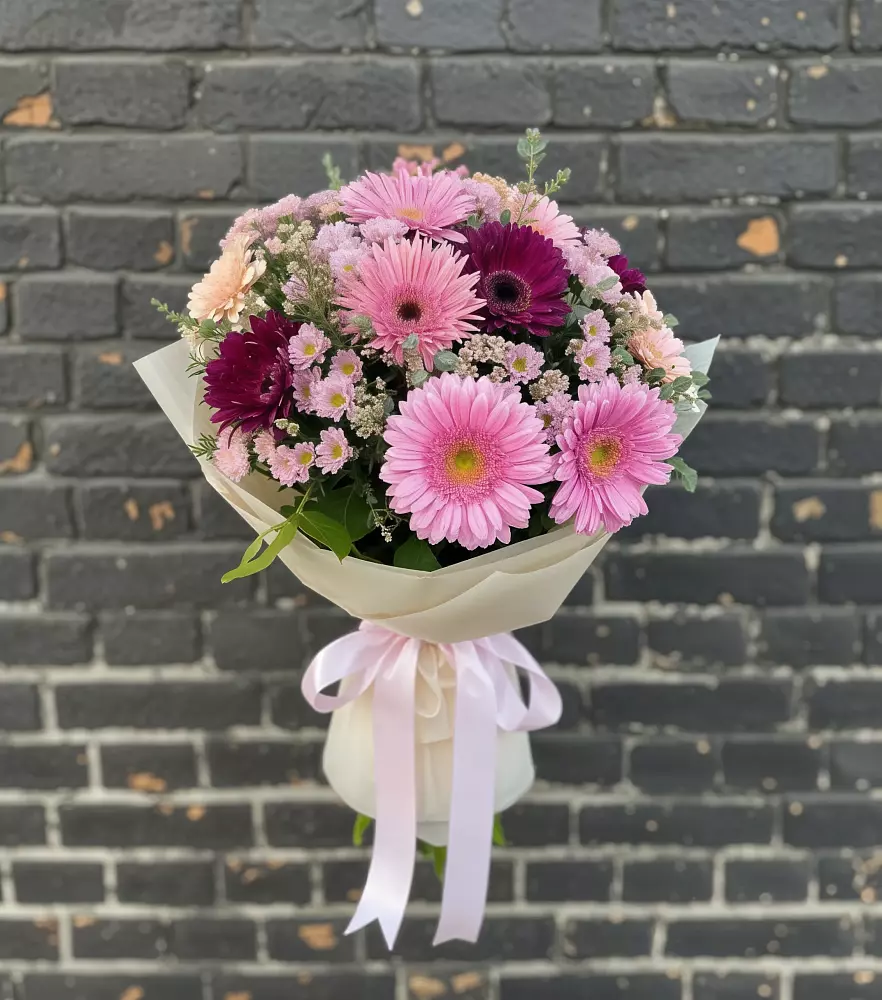 Букет цветов из: Герберы и Хризантемы в Ипатово