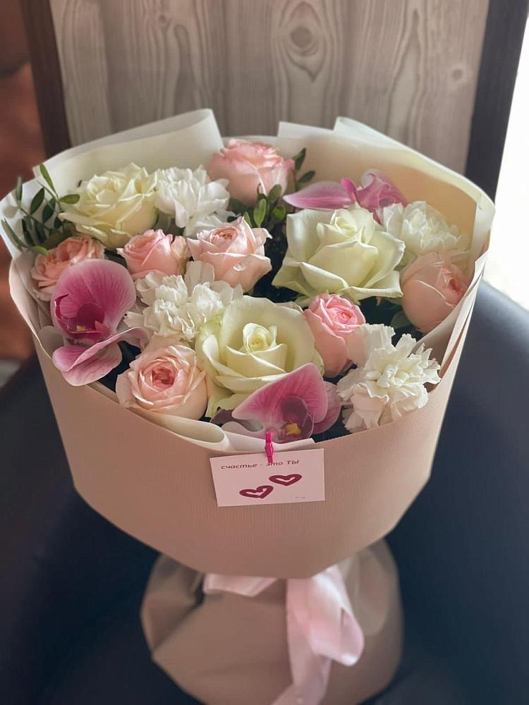 Букет цветов из: Орхидеи, Розы и Гвоздики в Ипатово