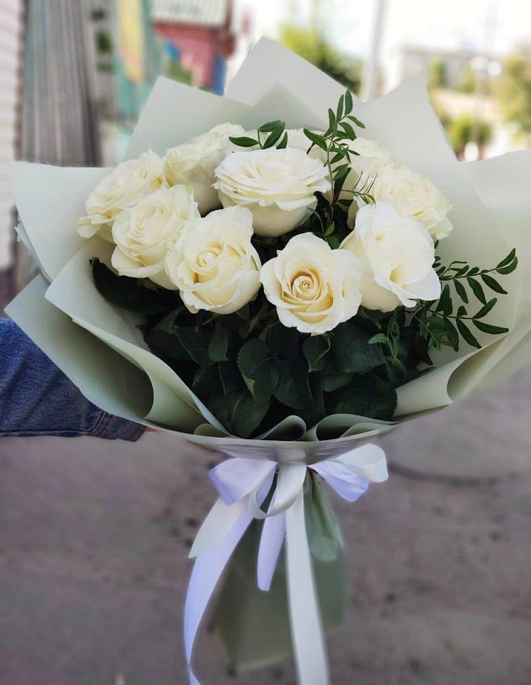 Букет Белые розы Проуд в Ипатово