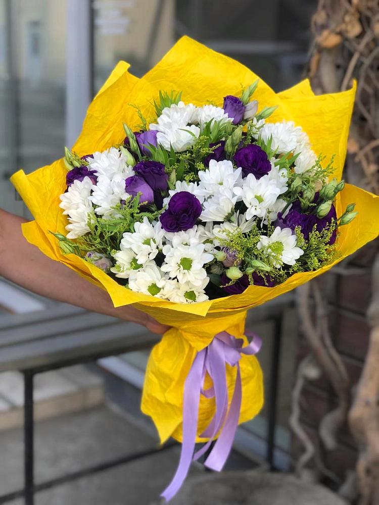 Букет цветов из: Ирисы, Хризантемы и Ромашки в Ипатово