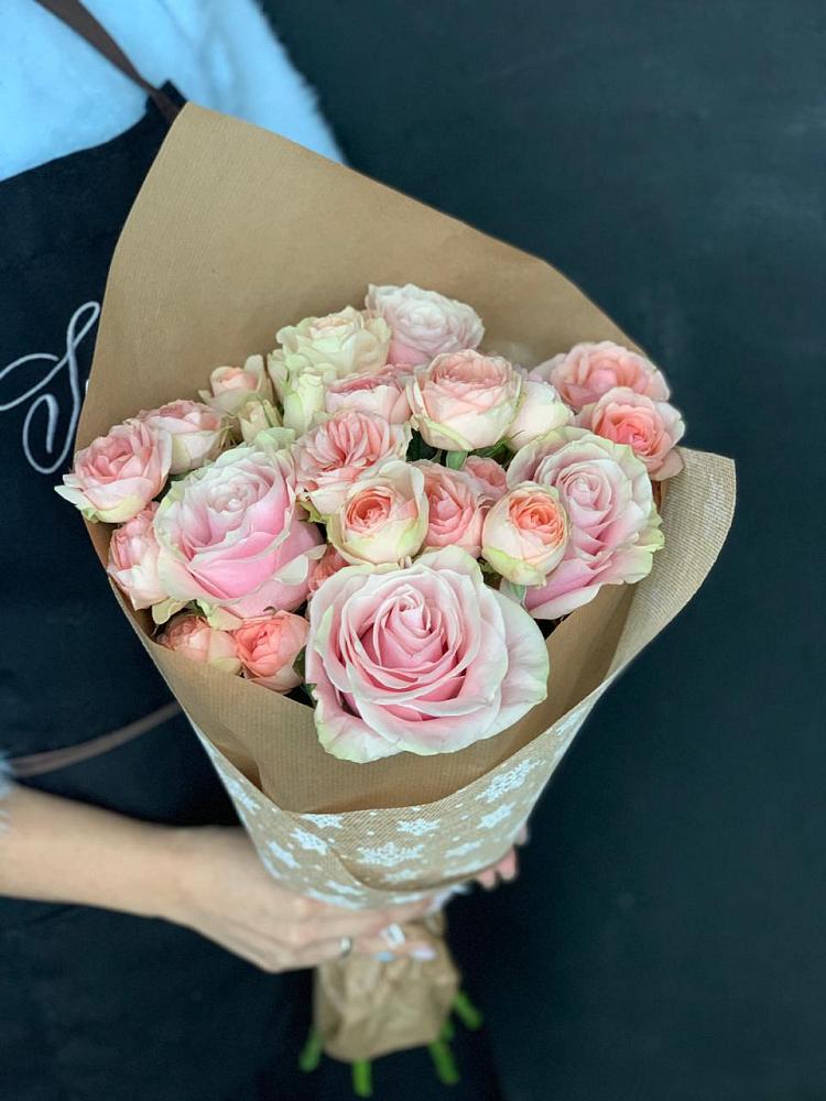 Букет цветов из: Хризантемы и Розы в Ипатово