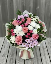 Букет цветов из:  Альстромерии, Гвоздики, Розы и Хризантемы в Ипатово