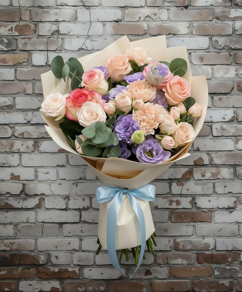 Букет цветов из: Розы, Лизиантусы и Гвоздики в Ипатово