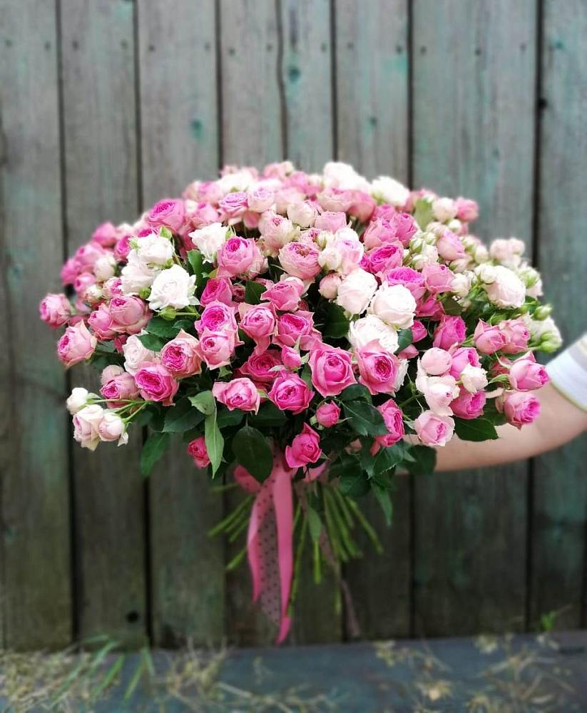 Букет Розовые кустовые розы Натали и Лав Лидия в Ипатово