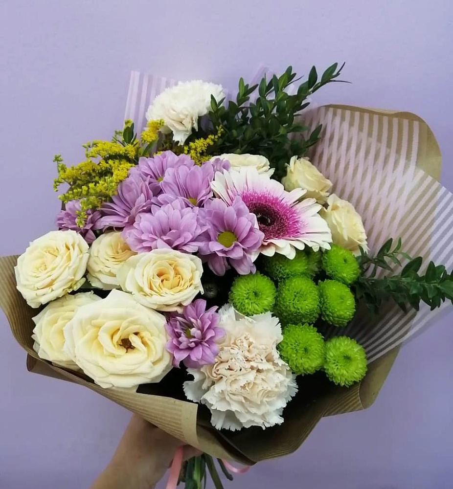 Букет цветов из: Хризантемы, Розы, Гвоздики и Герберы в Ипатово