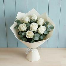 Букет Белые розы в Эвкалипте в Ипатово