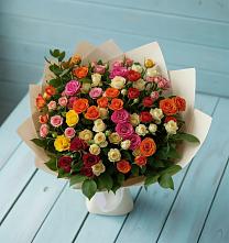 Букет Микс из разноцветных кустовых роз в Ипатово